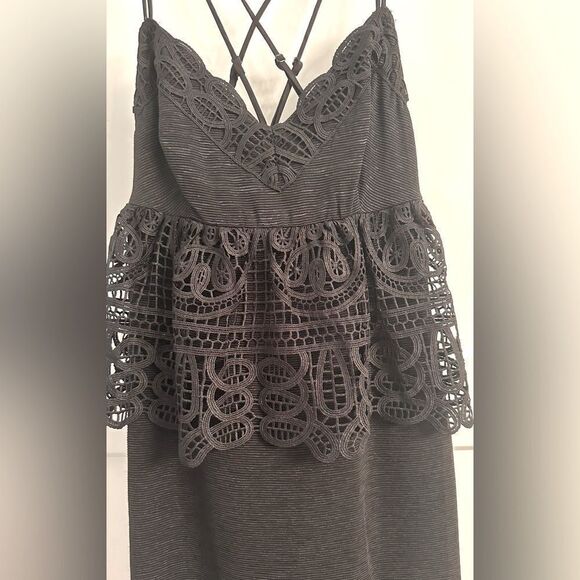 Gianni Bini Monica Lace Peplum Dress - Picture 6 of 8